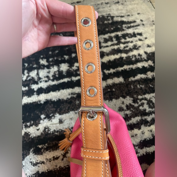 Dooney & Bourke - Picture 6 of 7